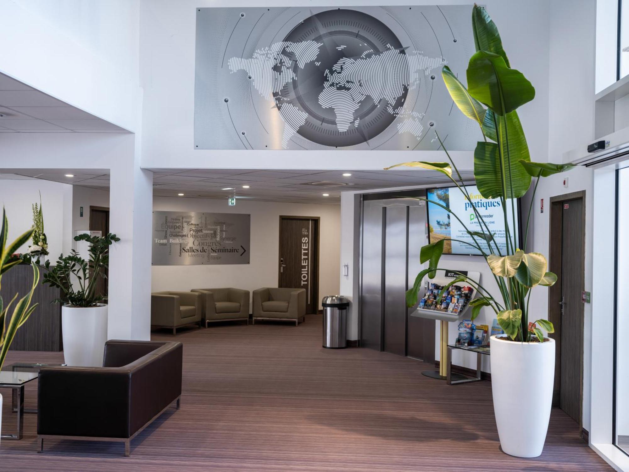 Отель Golden Tulip La Baule Экстерьер фото