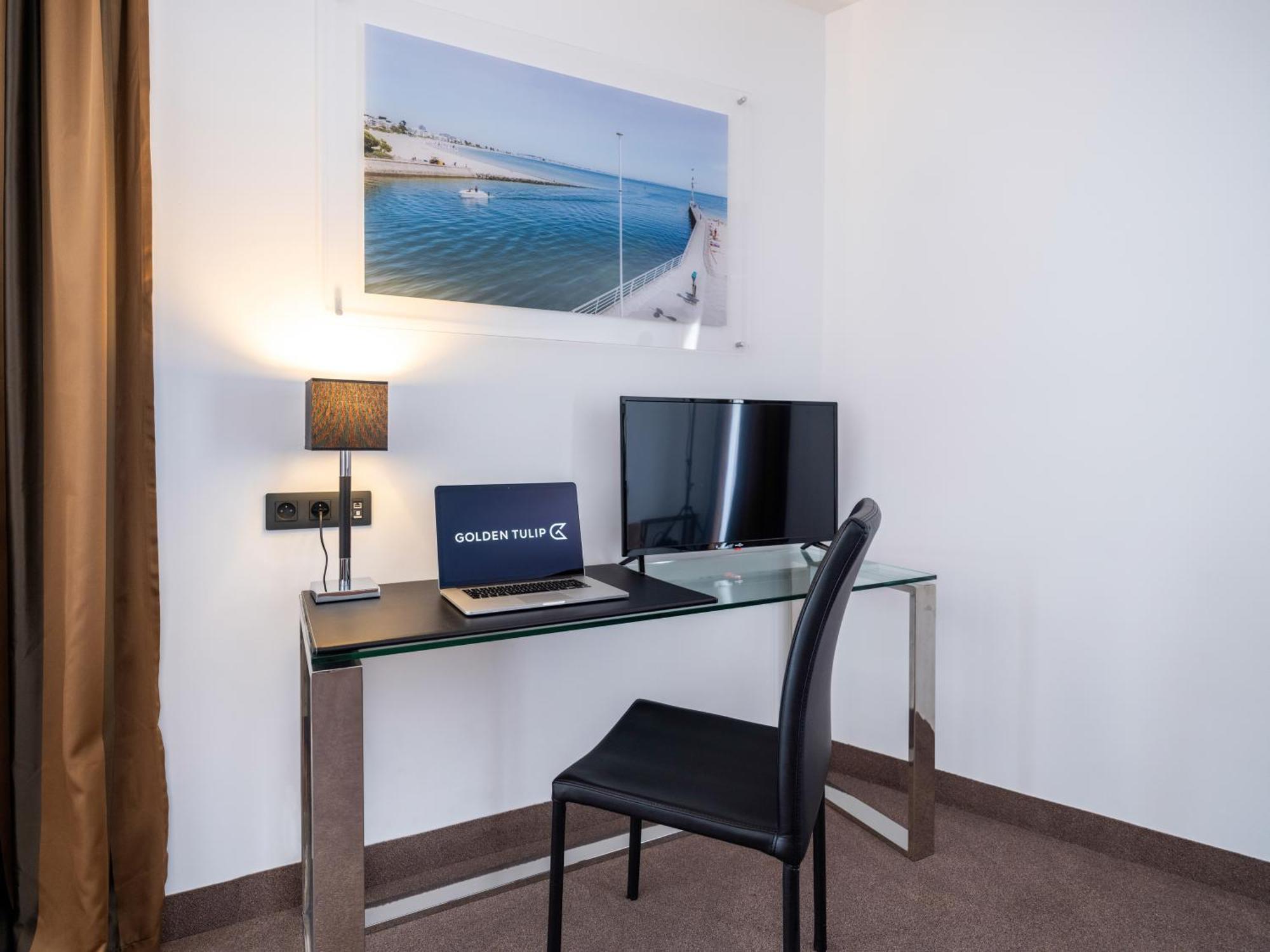Отель Golden Tulip La Baule Экстерьер фото