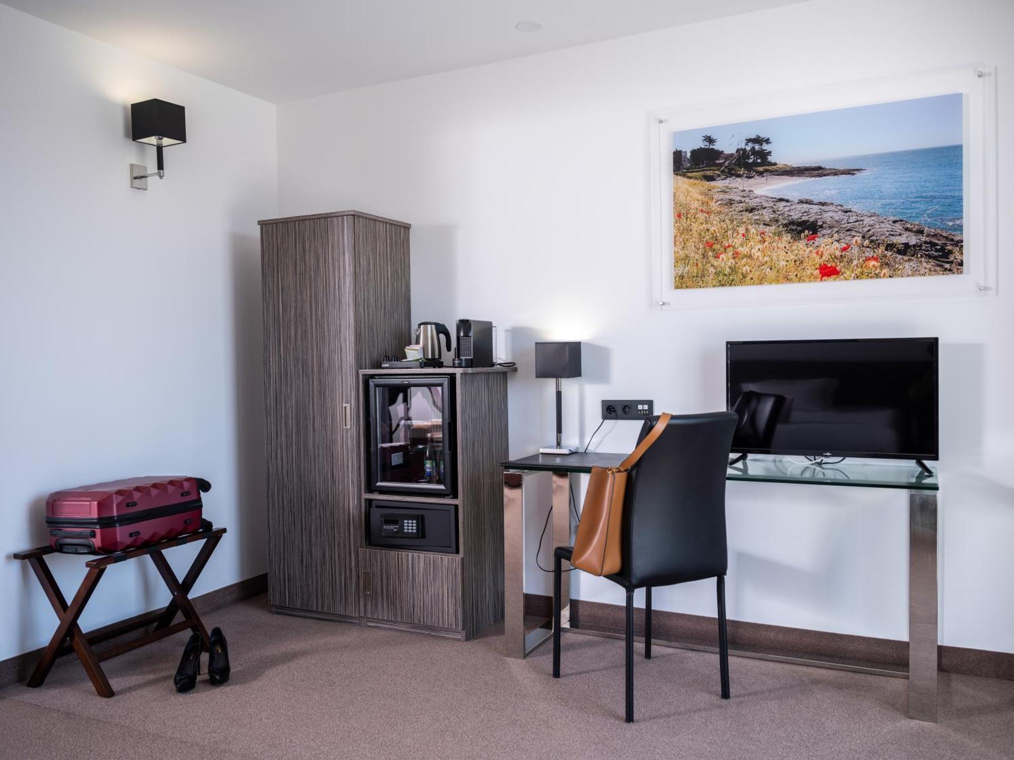 Отель Golden Tulip La Baule Экстерьер фото