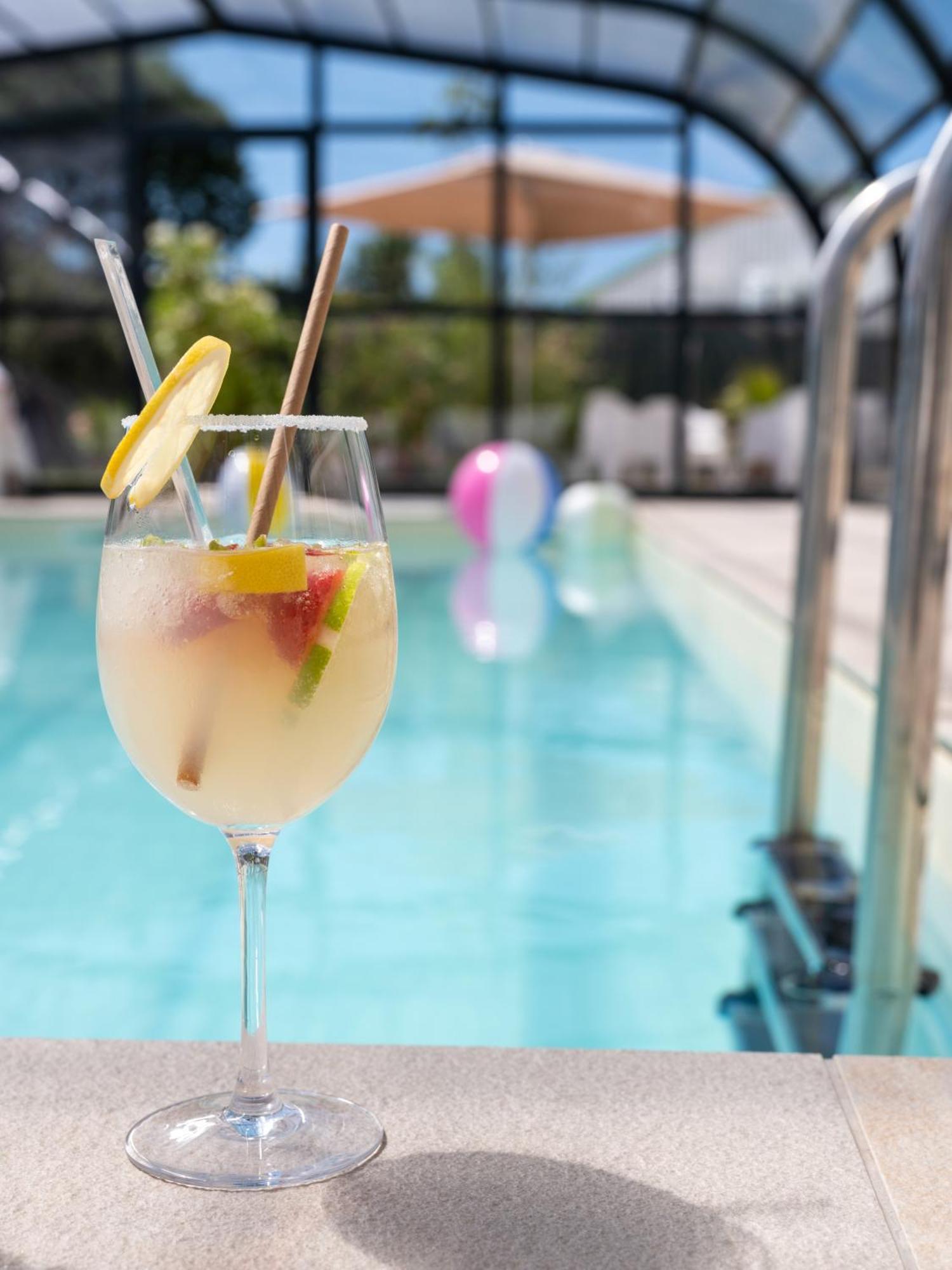 Отель Golden Tulip La Baule Экстерьер фото